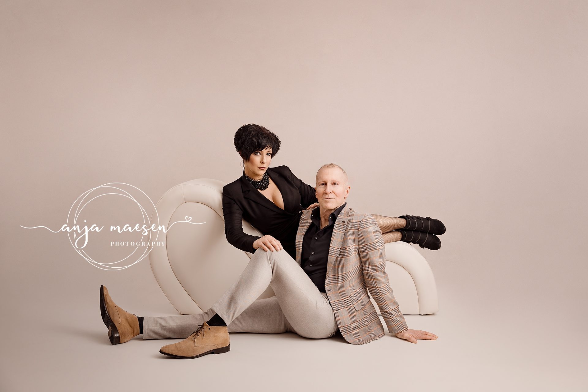 newborn-fotografie-fotograaf-Limburg-België-Halen-Award - Newborn - Maternity - Kinderfotografie - Anja Maesen Photography - studioshoot - fine art fotografie - babyfotografie - zwangerschapsfotografie - cakesmash - Ana Brandt - Certified instructor - award