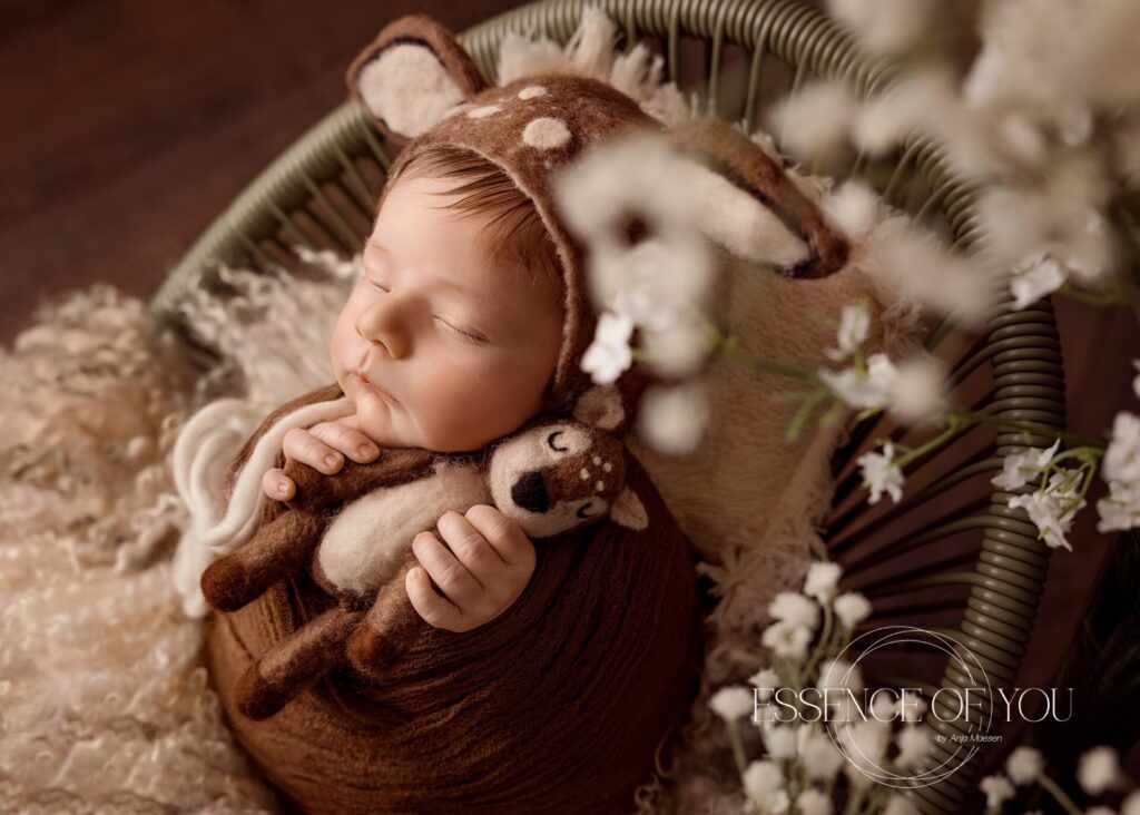 Essence of you - Boudoir - newborn -fotografie-fotograaf-Limburg-België-Halen- Heusden - Zolder -Award - Newborn - Maternity - Kinderfotografie - Anja Maesen Photography - studioshoot - fine art fotografie - babyfotografie - zwangerschapsfotografie - cakesmash - award - zelfportret